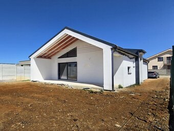 Štýlový 4i RD veľká terasa + vysoké stropy, 502 m² / Cestice - 4