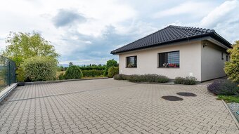 NA PREDAJ 4 IZBOVÁ TEHLOVÁ NOVOSTAVBA S UPRAVENÝM POZEMKOM - 4