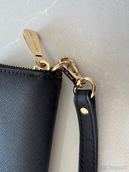 Michael Kors kožená wristlet peňaženka - 4