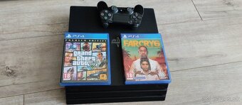 PS4 PRO - 4