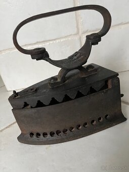 Starožitná žehlička - 4