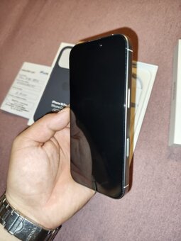 Iphone 16 pro - 4