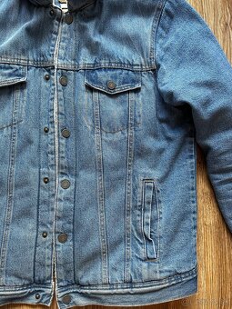 Bunda Pull&Bear // Veľkosť: L - 4