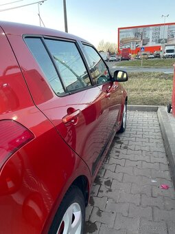 Predám Suzuki Swift 1,5 benzín automat - 4
