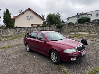 Škoda Octavia 2 1.6 benzín Automat - 4