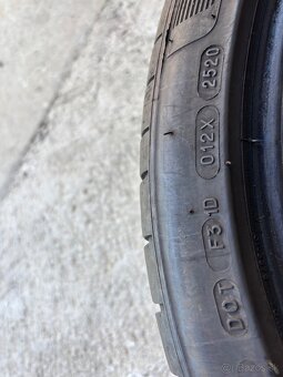 275/35 R19 Michelin Letne - 4