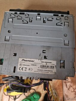 Autorádio s Bluetooth Pioneer - 4