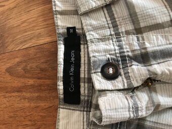 CALVIN KLEIN originál pánske capri nohavice L - 4