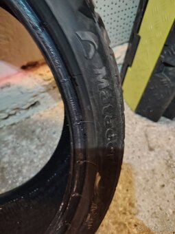 Predám Pneu 235/35R19 91Y XL LETO - 4