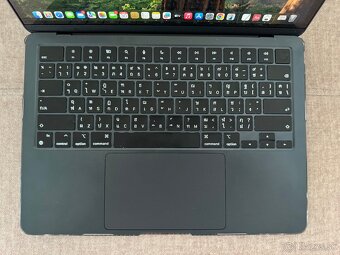 Predám Macbook Air M3 2024 8GB/256GB Midnight - 4