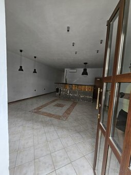 Obchodný priestor / Kaviareň - 4