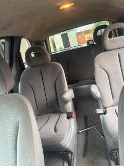 Chrysler Voyager - 4