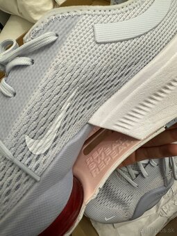 Nike Zoom 4 - 4