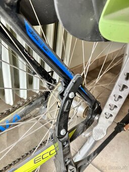 Bicykel s košíkom a detskou sedačkou - 4