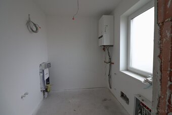 5-izbový  poschodový dvojdom v širšom centre mesta - 4