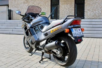 HONDA CBR 1000F - 4