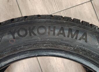 Yokohama 215/55 R17 zimná - 4