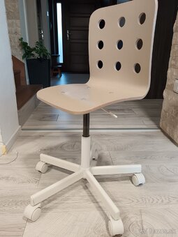 Detská stolička k písacemu stolu. - 4