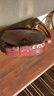 Starožitná koženná  brašňa - 4