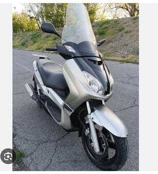 Yamaha x max 125 - 4