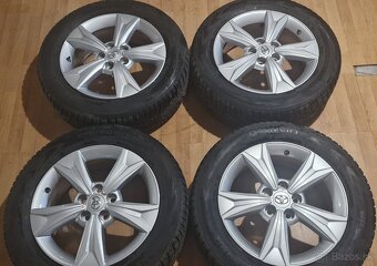 Predám zimny komplet Toyota CH-R 5x114,3 R17 ,215/60 R17 - 4