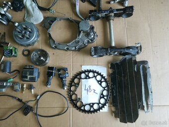 Kawasaki KX450F rok 2010 dily na foto - 4