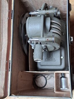 Premietačka, projektor a iné - 4