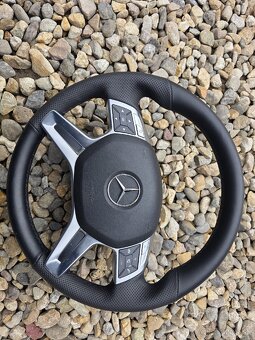 Volant Mercedes - 4