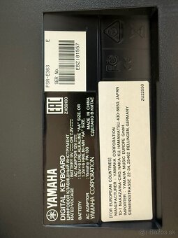 Predám Yamaha PSR-E363 SET Keyboard s dynamikou Black - 4