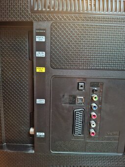 TV  Samsung  UE40J5100AW - 4