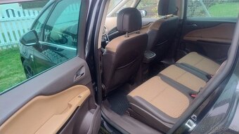 Predám Opel Zafira Tourer nepojazdné - 4