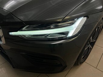 Volvo V60 D3 Momentum Pro - 4