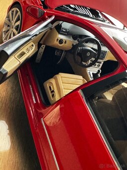 Vw passat R36 1:18 - 4