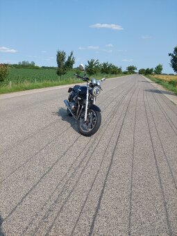 KAWASAKI ZEPHYR 550 - 4