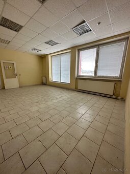 Budova s viacerými možnosťami využitia Moldava n/B - 4