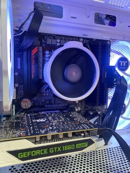 BIELY HERNY PC RYZEN 5 2600/GTX 1660 SUPER/16GB RAM - 4