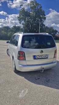 Volkswagen Touran - 4