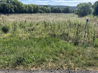 EXKLUZÍVNE NA PREDAJ - Stavebný pozemok 10á, Bátovce - 4