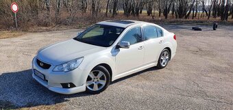 SUBARU LEGACY  limuzína 2.5 benzin - 4