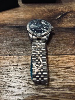 Rolex Oyster Perpetual - 4
