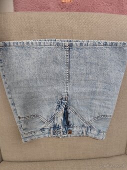 Klasická mini riflová sukňa - 4