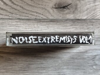 NOISE EXTREMISTS Vol.1 - 1992 4-way split tape - 4