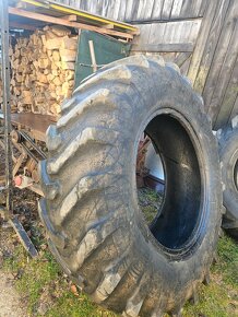 Pneumatiky 16.9 30 - 4