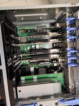 Predám server IBM Power 740 - 4