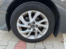 Toyota Corolla 1.6 Valvematic manuál benzín 2019 - 4