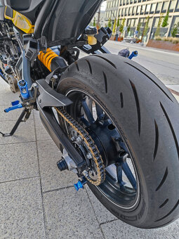 Yamaha MT-07 - 4