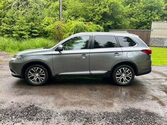 Mitsubishi Outlander 2.2 DI-D AT 4x4 2017 plna historia - 4