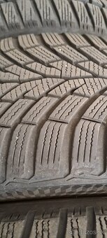 Predám 4ks pekné zimné 225/45r17-94V 2+2modely - 4