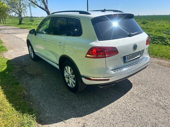 Volkswagen Touareg 3.0tdi 193Kw rok 2015 - 4