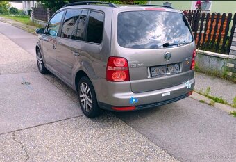 VW TOURAN 2.0TDI - PREDAJ AJ NA SPLÁTKY - 4